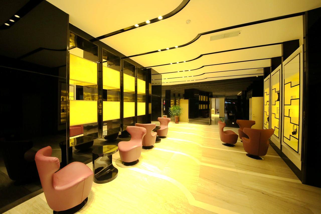 Lavande Hotel Qingdao North Station Shop Esterno foto