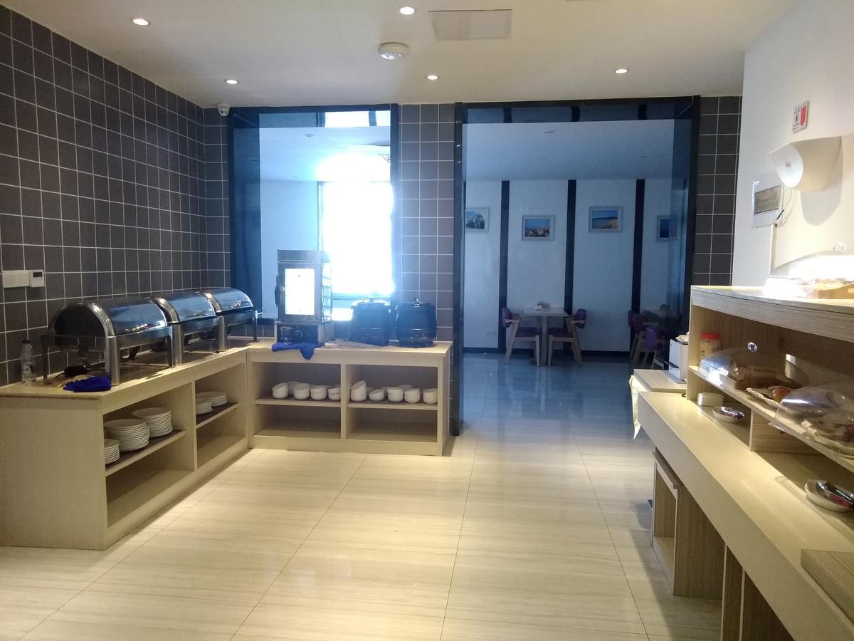 Lavande Hotel Qingdao North Station Shop Esterno foto